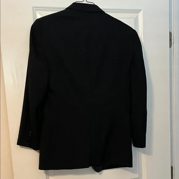 Classic Black Men's Tuxedo Jacket - Picture 7 of 9